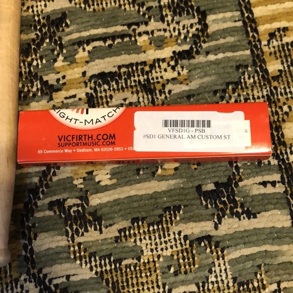 Vic Firth #SD1 General AM Drum Sticks (Pair) - Picture 6 of 8